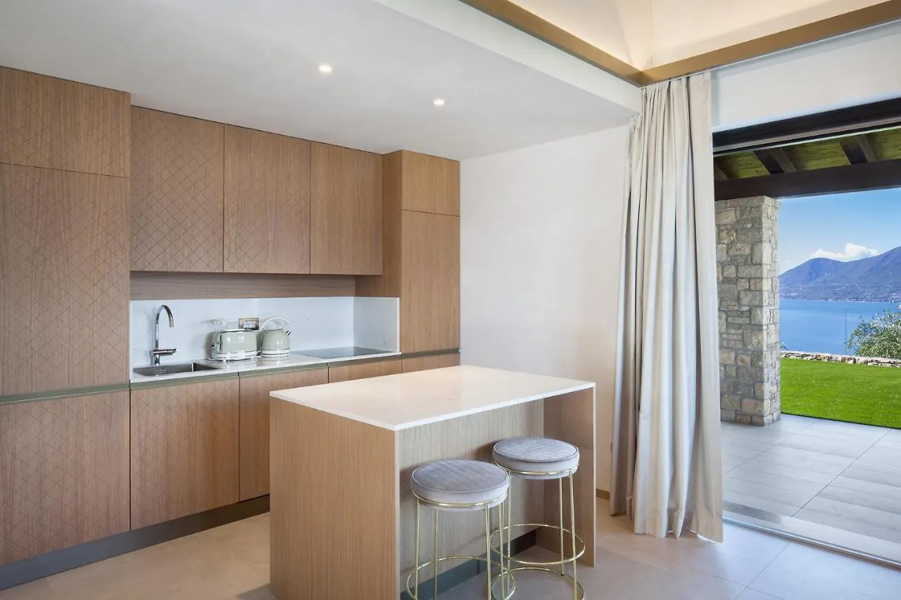 アパート Villa Divina22- Apt Icona Con Piscina E Vista Lago カステッレット・ディ・ブレンゾーネ